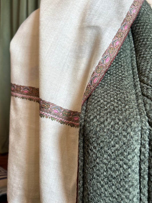 Cream White floral Hashidar